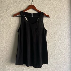 Women’s Cotton Sleeveless V-Neck Black Top With Front Pocket - Large